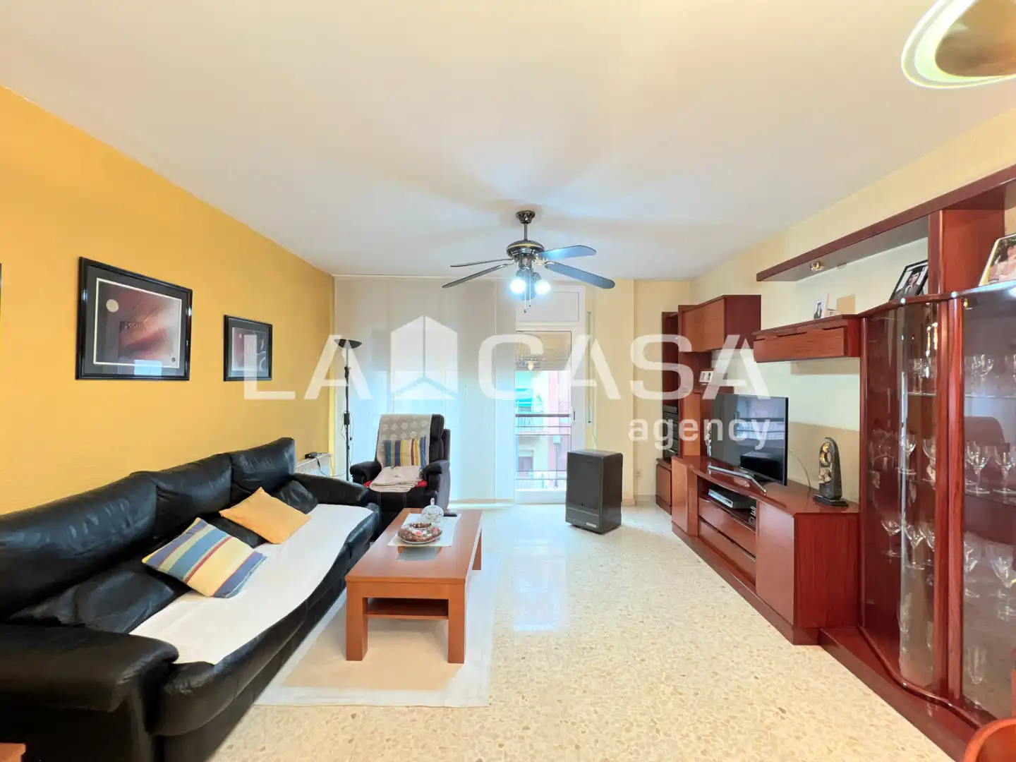 Maisonette zum Verkauf in Badalona mit Terrasse