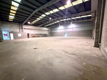 Nave industrial in affitto a Carrer de la Indústria