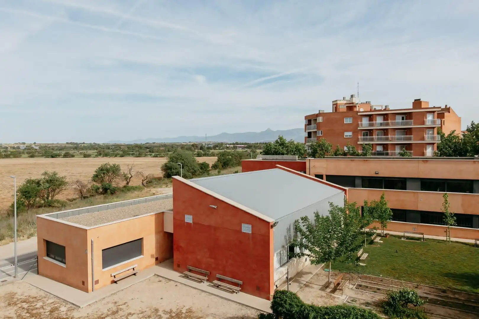 Vista exterior de Casa adosada en venta en Huesca con Aire acondicionado, Jardín privado y Terraza