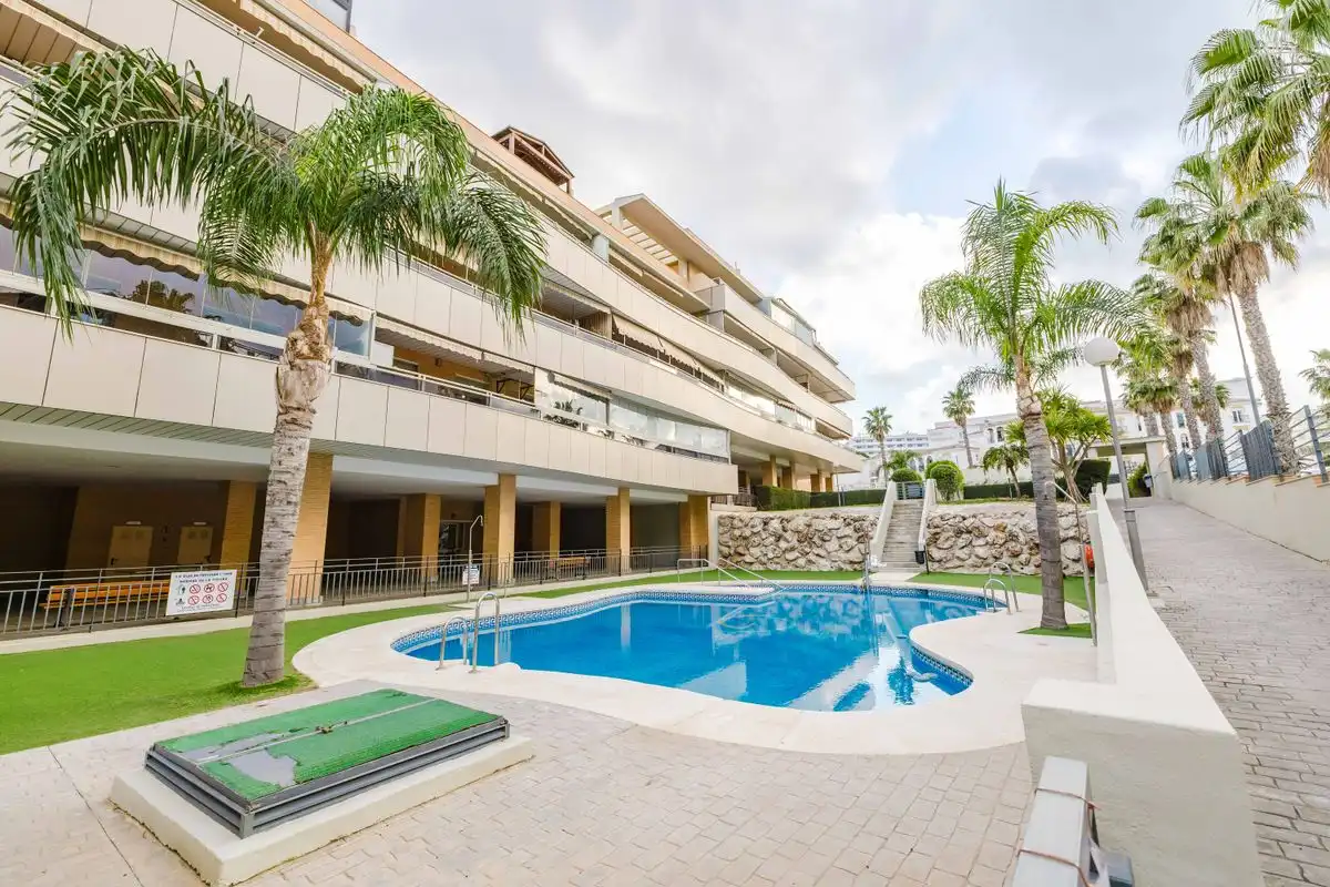 Flat with terrace for sale in C. Escritor Ángel Palomino