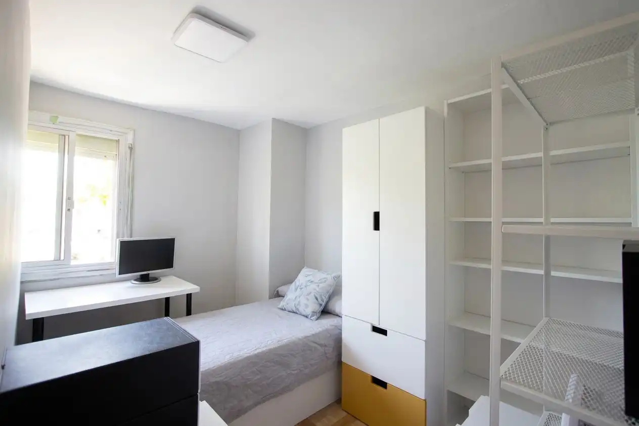 Habitación de Piso en venta en Sabadell