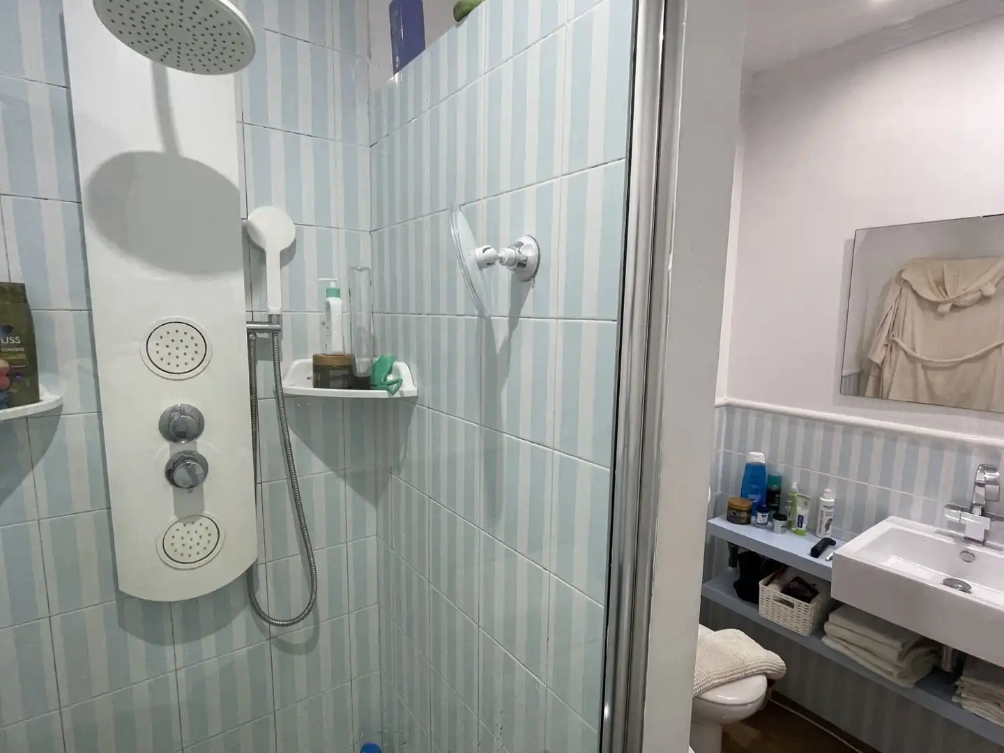 Baño de Casa o chalet en venta en Algeciras con Aire acondicionado, Calefacción y Jardín privado