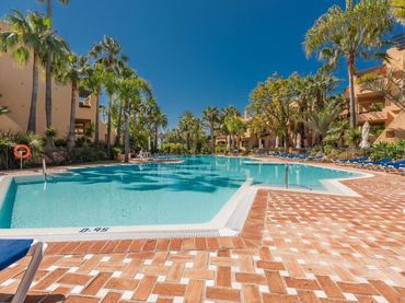 Apartment mit Pool zur Miete in San Pedro de Alcántara