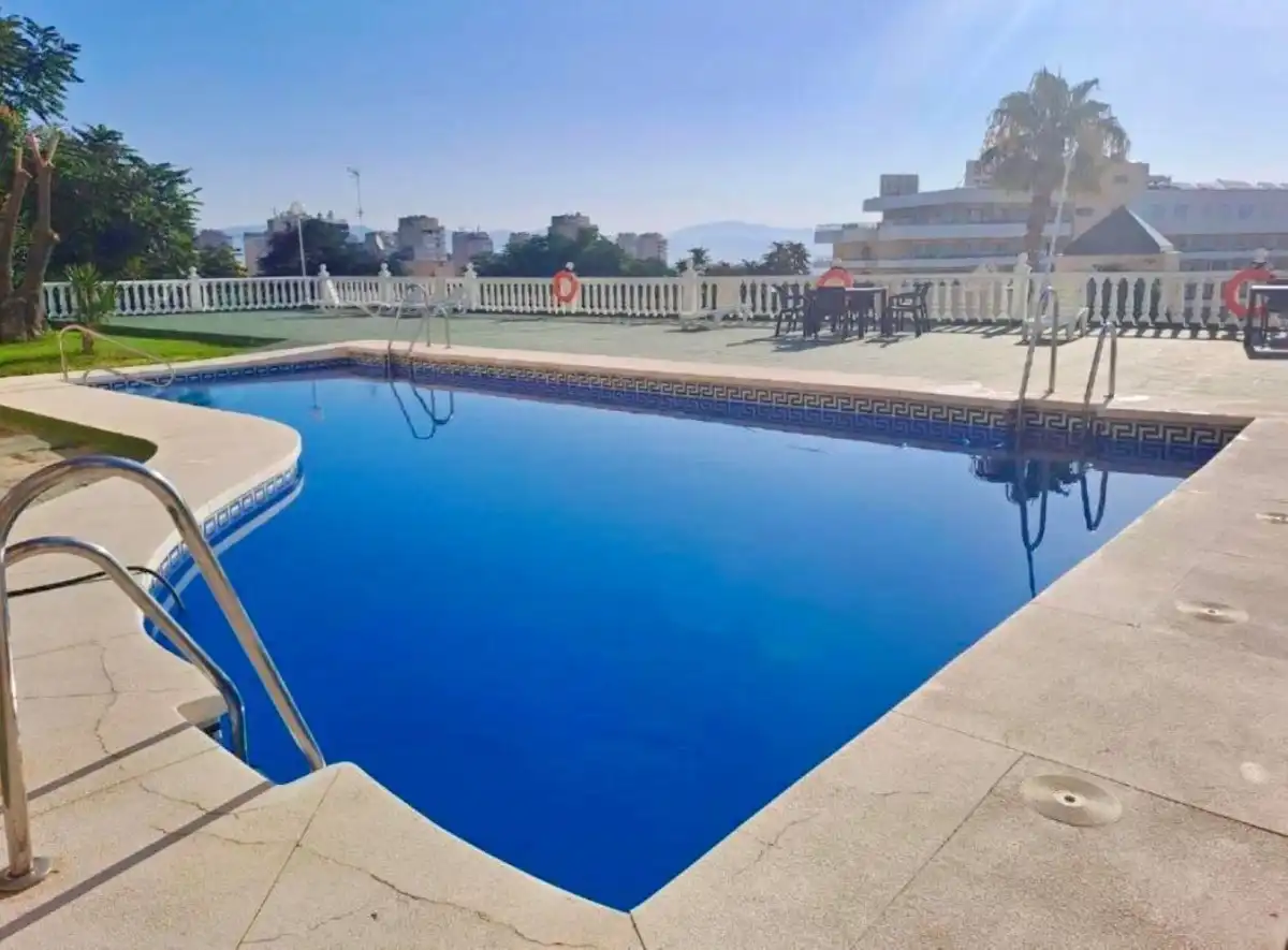 Apartament amb piscina en venda a bajondillo, imagen 18