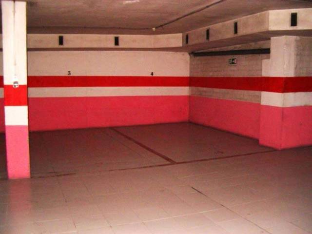 Garaje en Alquiler en Calle ANCIANIDAD en Poble Nou