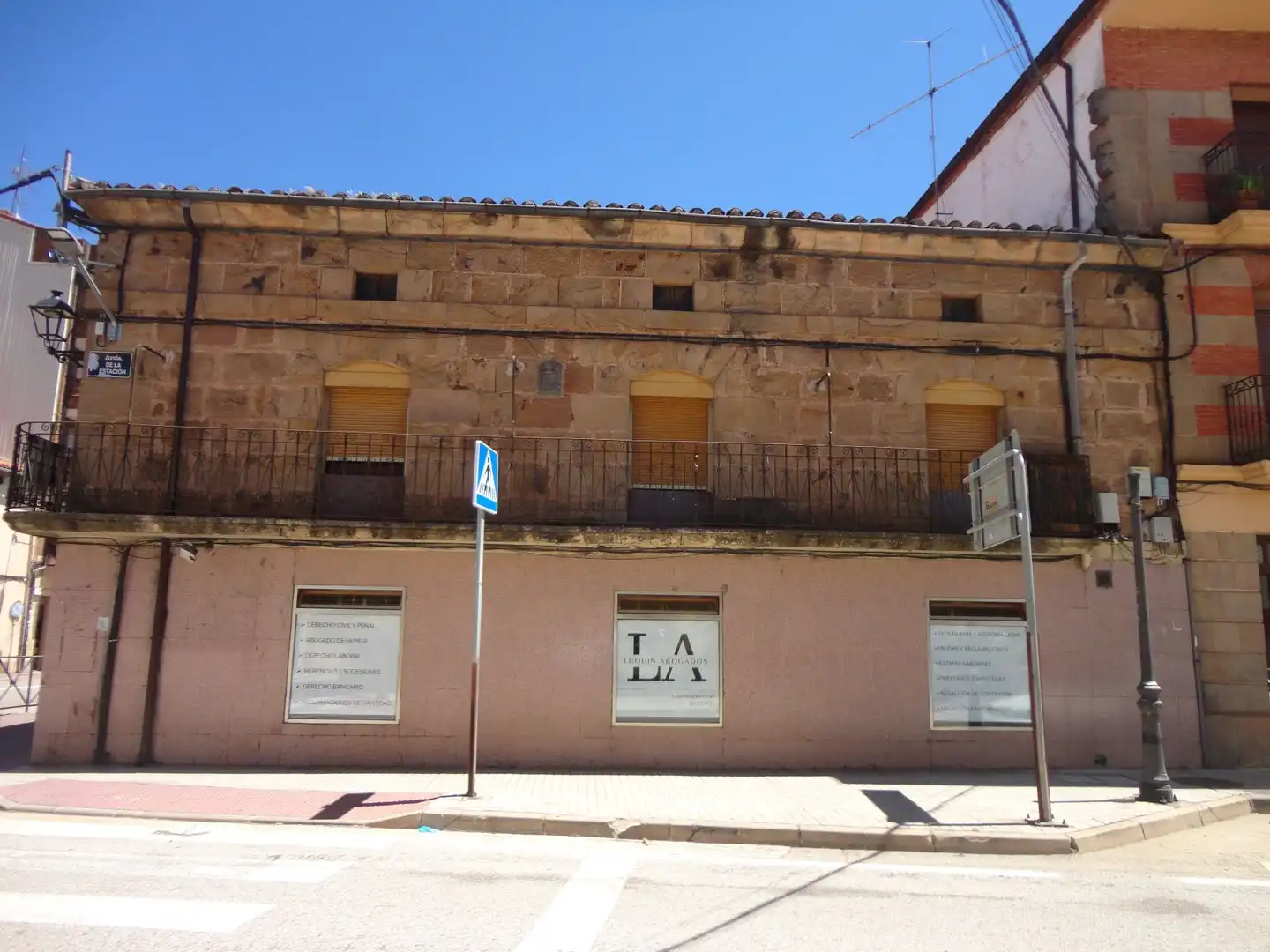 Vista exterior de Edificio en venta en Salas de los Infantes