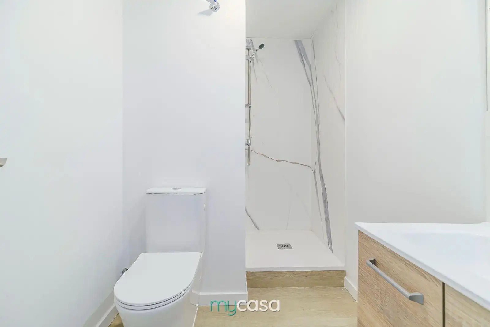 Bany de Loft en venda en Barberà del Vallès amb Aire condicionat, Parquet i Moblat