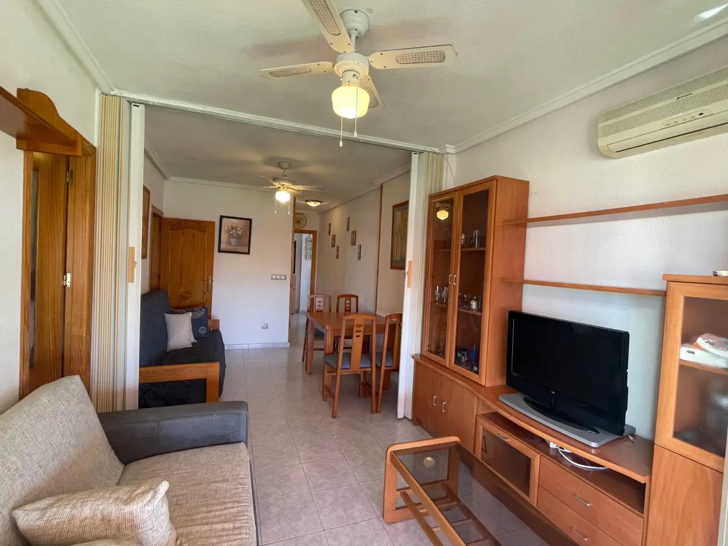 Sala de estar de Ático de alquiler en Torrevieja con Aire acondicionado, Calefacción y Terraza