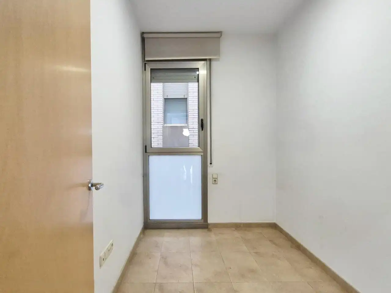 Piso en venta en Terrassa con Calefacción y Balcón