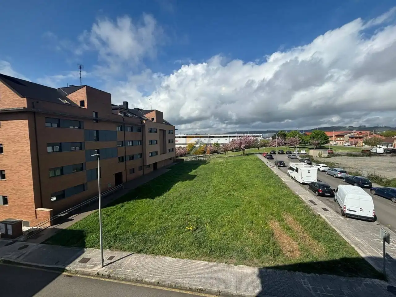 Parkplatz von Wohnung zum Verkauf in Gijón  mit Heizung, Abstellraum und Möbliert