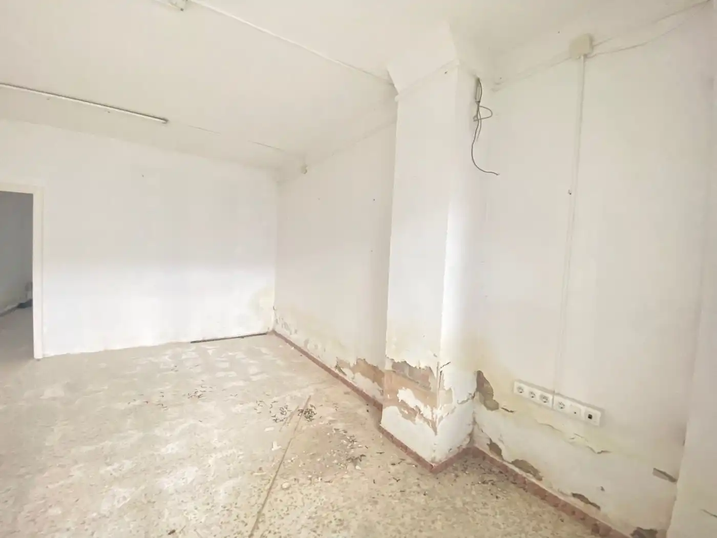Nave industrial en venta en Lora del Río