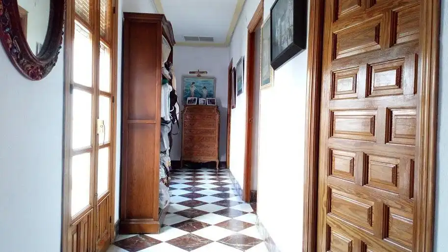 Houses for sale in Córdoba  with Air Conditioner, Heating and Storage room