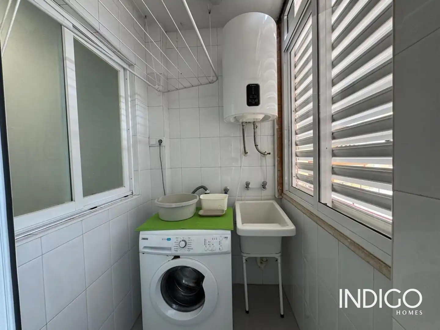 Baño de Piso en venta en Alicante / Alacant con Aire acondicionado, Calefacción y Piscina