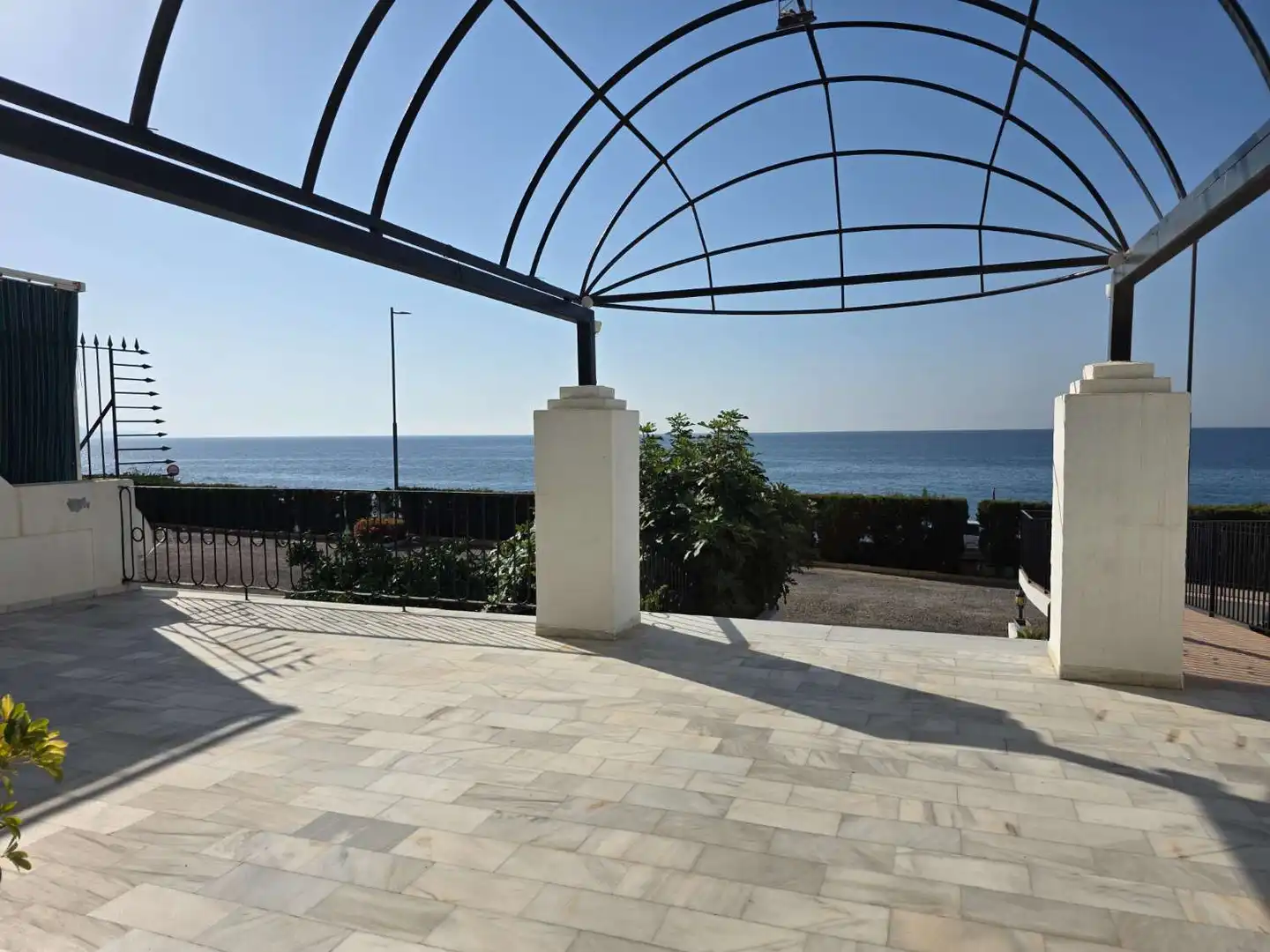 Terrassa de Apartament en venda en Torrox amb Moblat