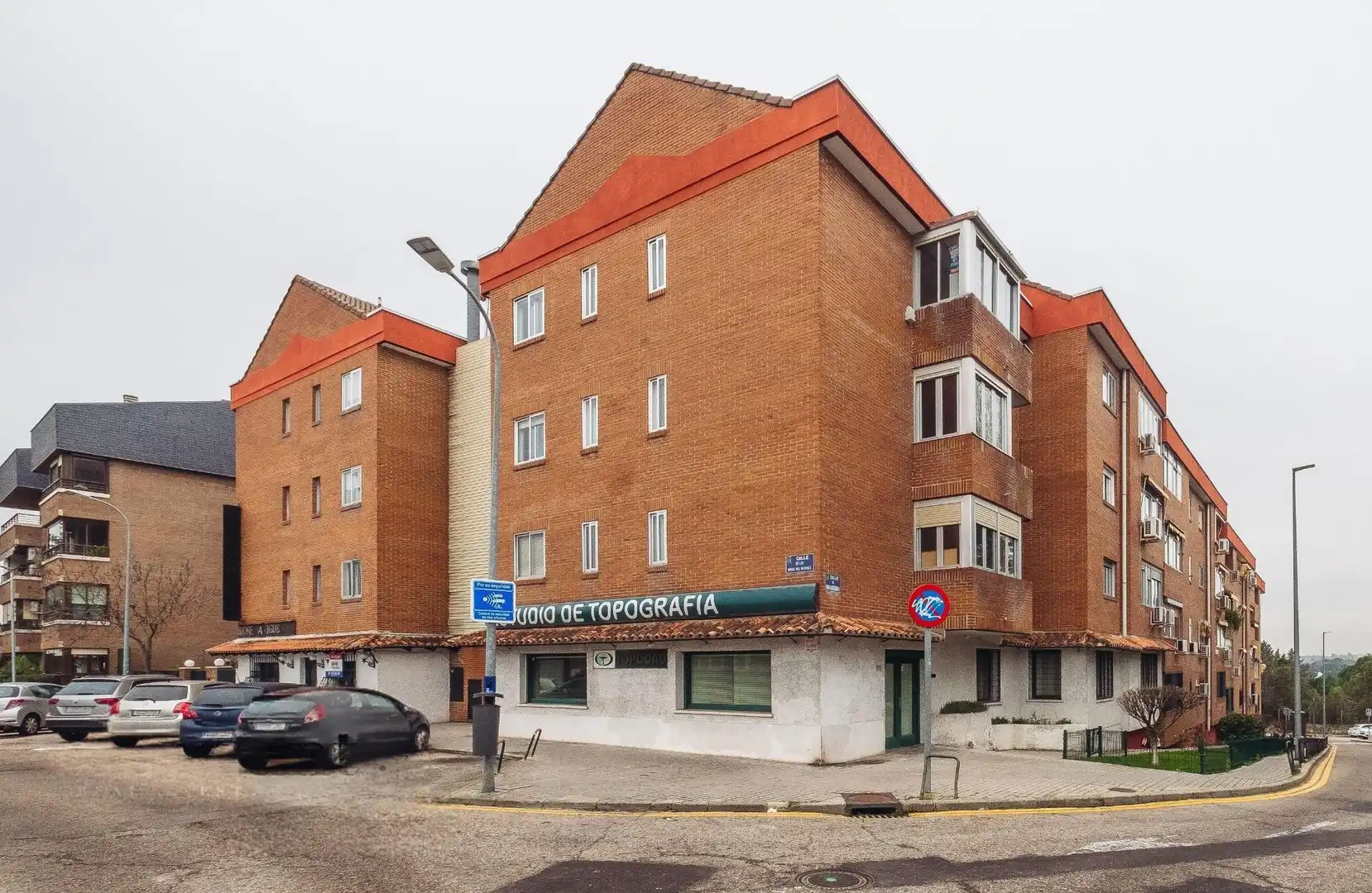 Vista exterior de Local en venta en Las Rozas de Madrid con Aire acondicionado