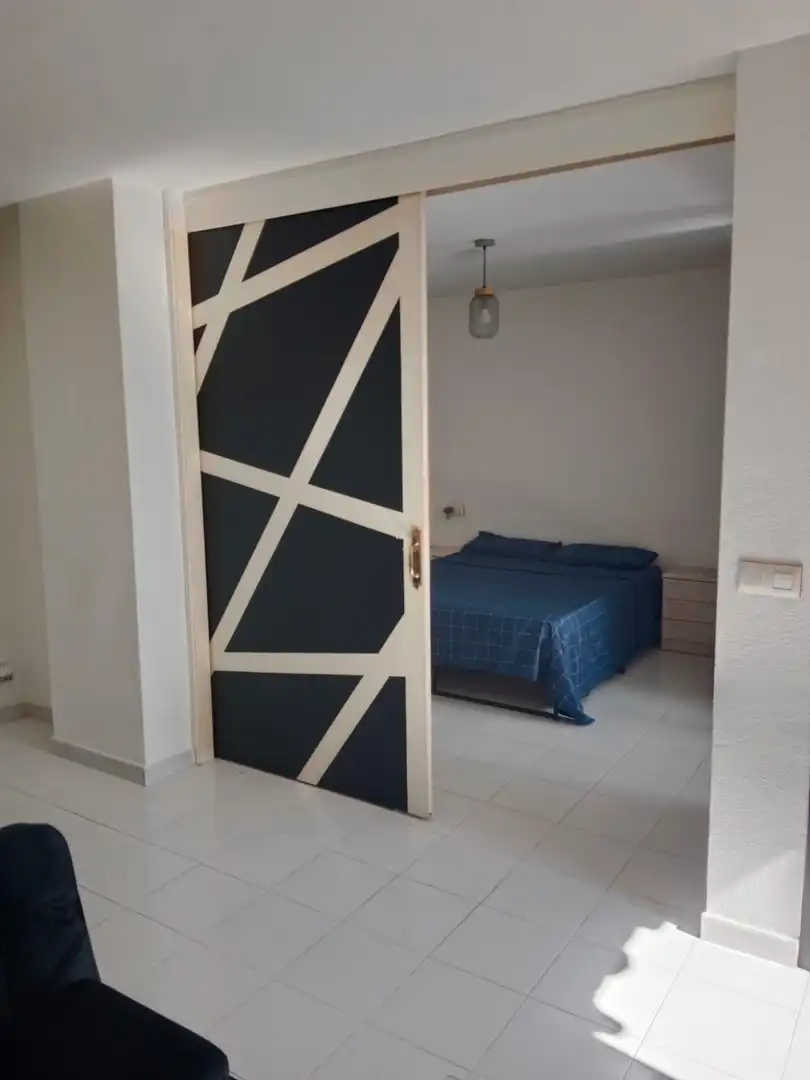 Dormitori de Apartament en venda en Benidorm amb Aire condicionat, Jardí privat i Terrassa