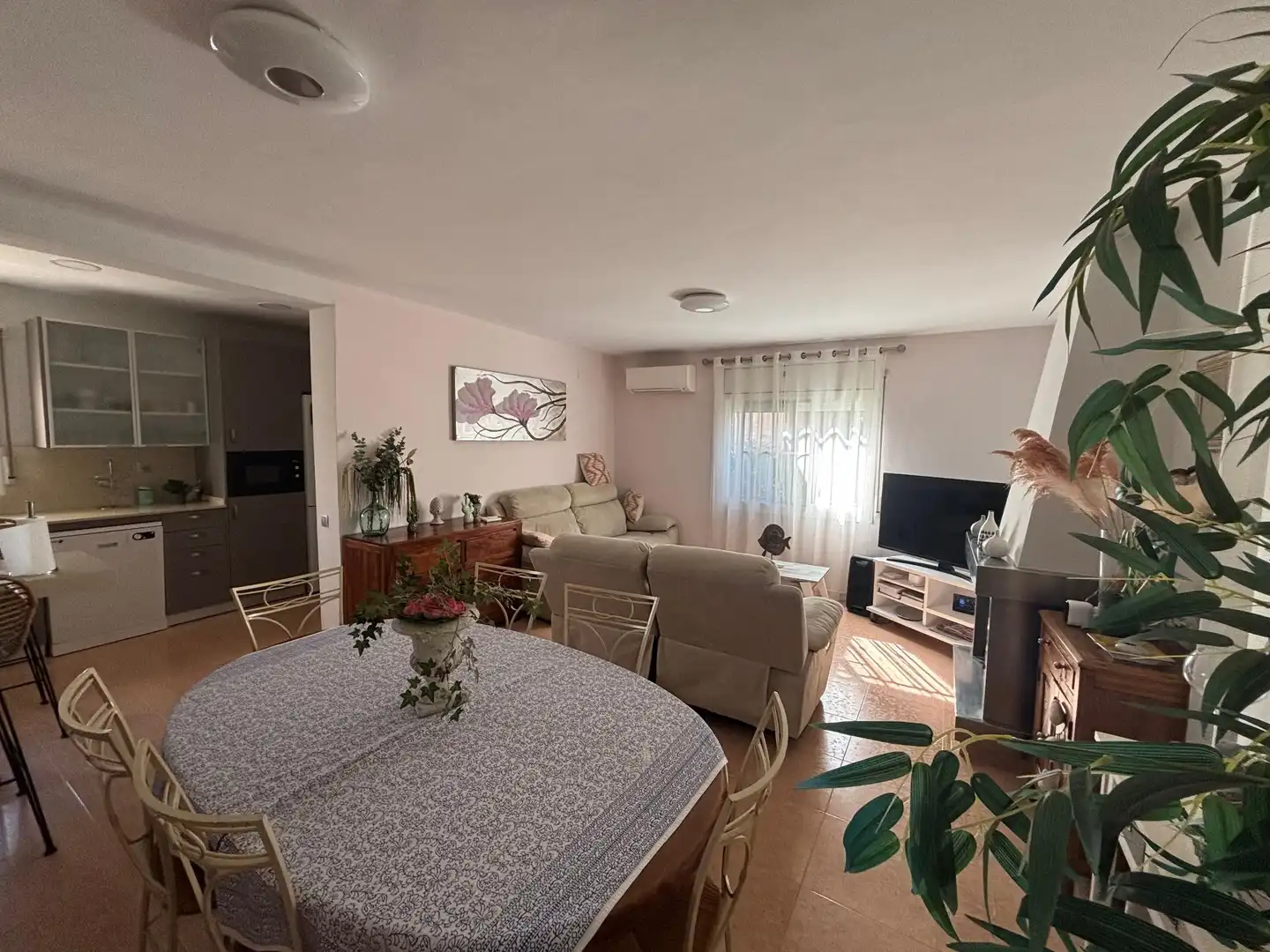 Sala d'estar de Casa o xalet en venda en L'Ametlla de Mar  amb Jardí privat, Terrassa i Traster
