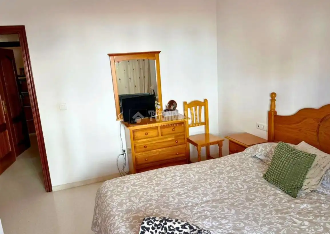 Habitación de Piso en venta en Torrox con Terraza y Balcón