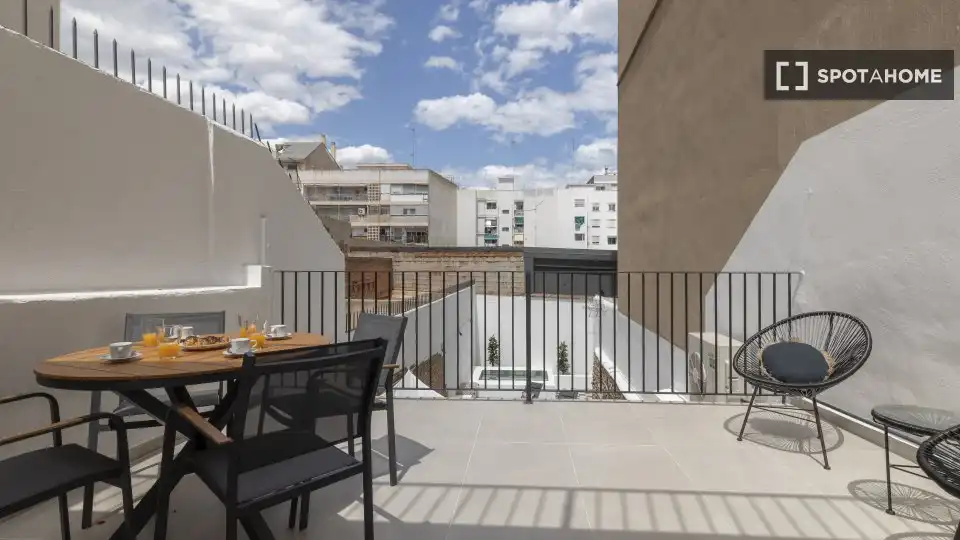 Terrace of Flat for rent in Valencia  with Air Conditioner, Heating and Furnished