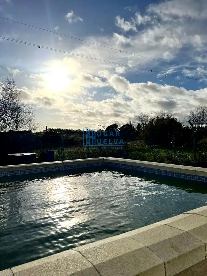 Haus mit Pool zum Verkauf in La Palma del Condado