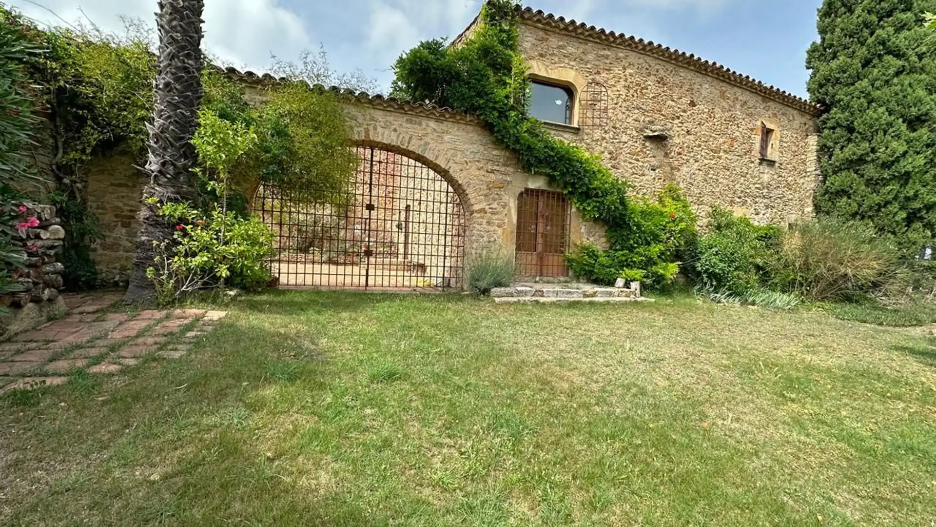 Houses for sale in Quart