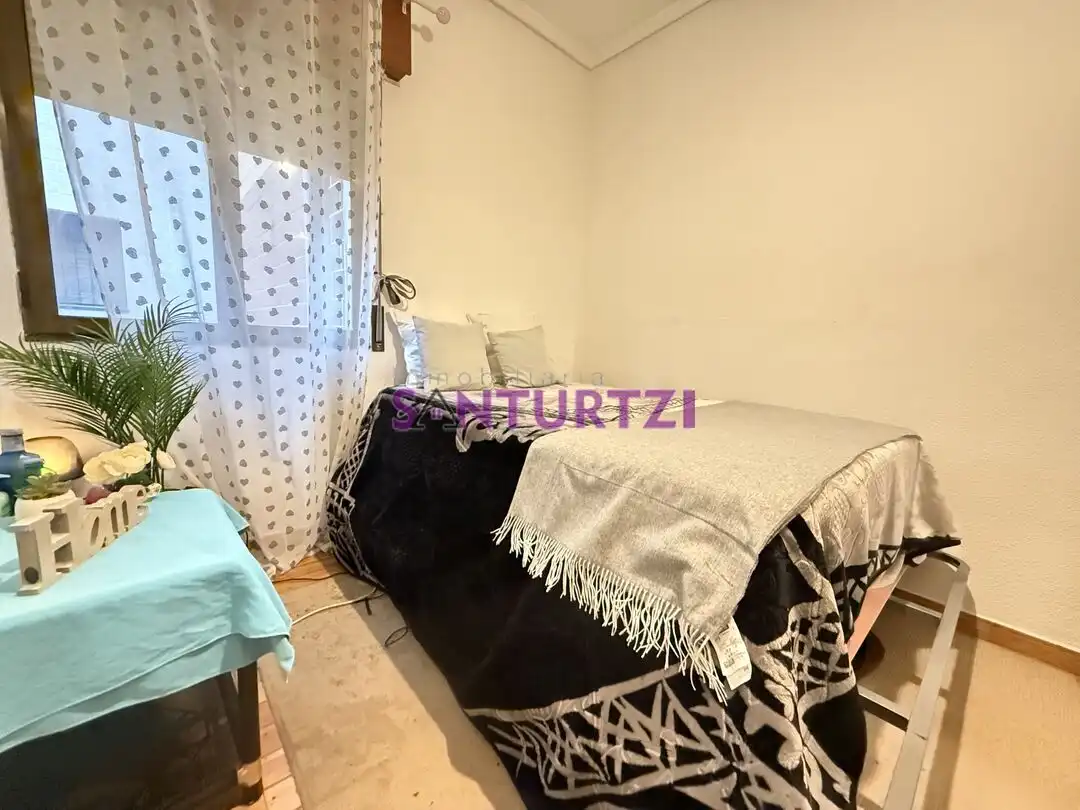 Schlafzimmer von Wohnung zum Verkauf in Santurtzi  mit Heizung