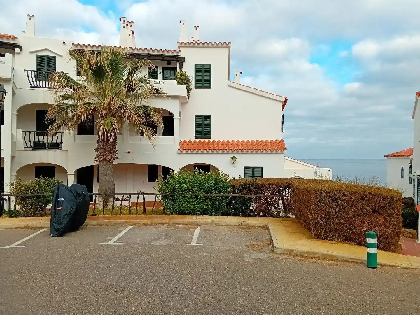 Vista exterior de Apartament en venda en Es Mercadal amb Piscina
