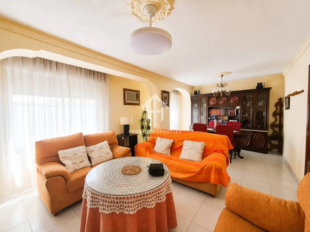 Sala d'estar de Pis de lloguer en Loja amb Aire condicionat i Moblat