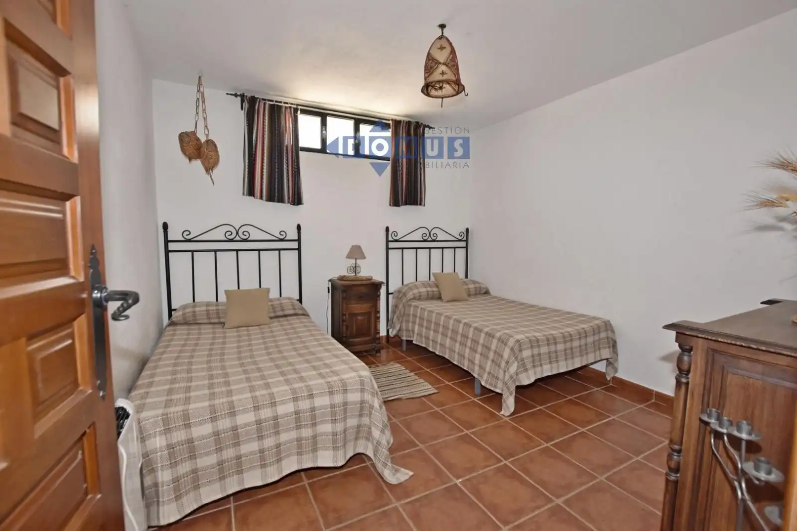 Habitación de Finca rústica en venta en Ronda con Aire acondicionado, Trastero y Piscina