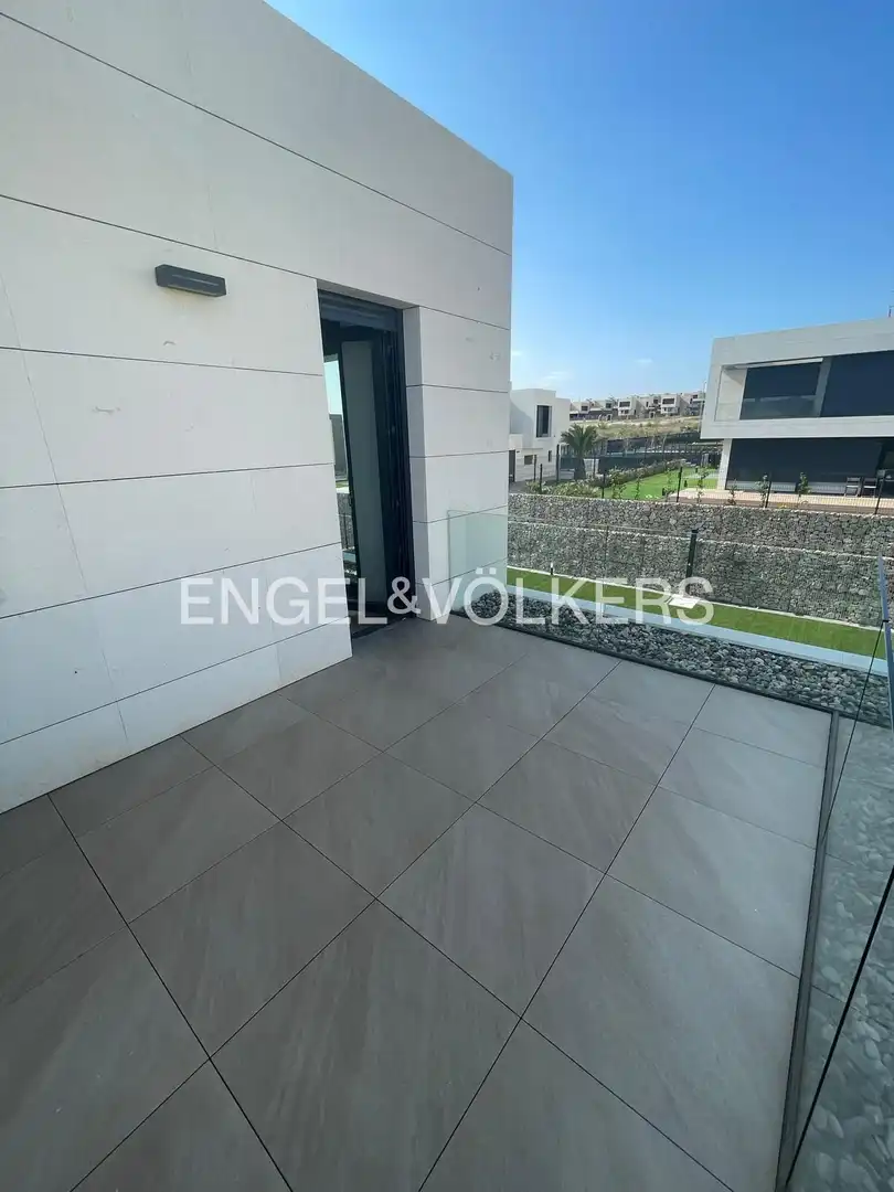 Terraza de Casa o chalet de alquiler en Majadahonda con Aire acondicionado, Calefacción y Jardín privado