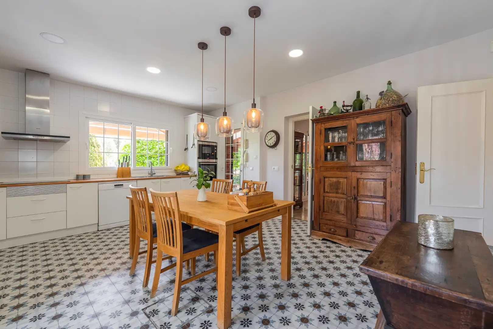 Dining room of Houses for sale in Madrid  with Air Conditioner, Private garden and Swimming Pool