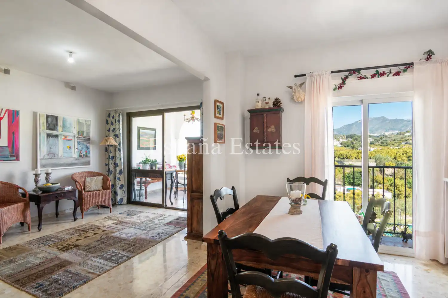 Vista exterior de Apartament en venda en Nerja amb Aire condicionat, Calefacció i Terrassa
