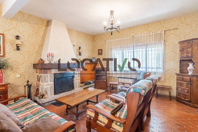 Casa-chalet en Venta en Cerro Alarcón