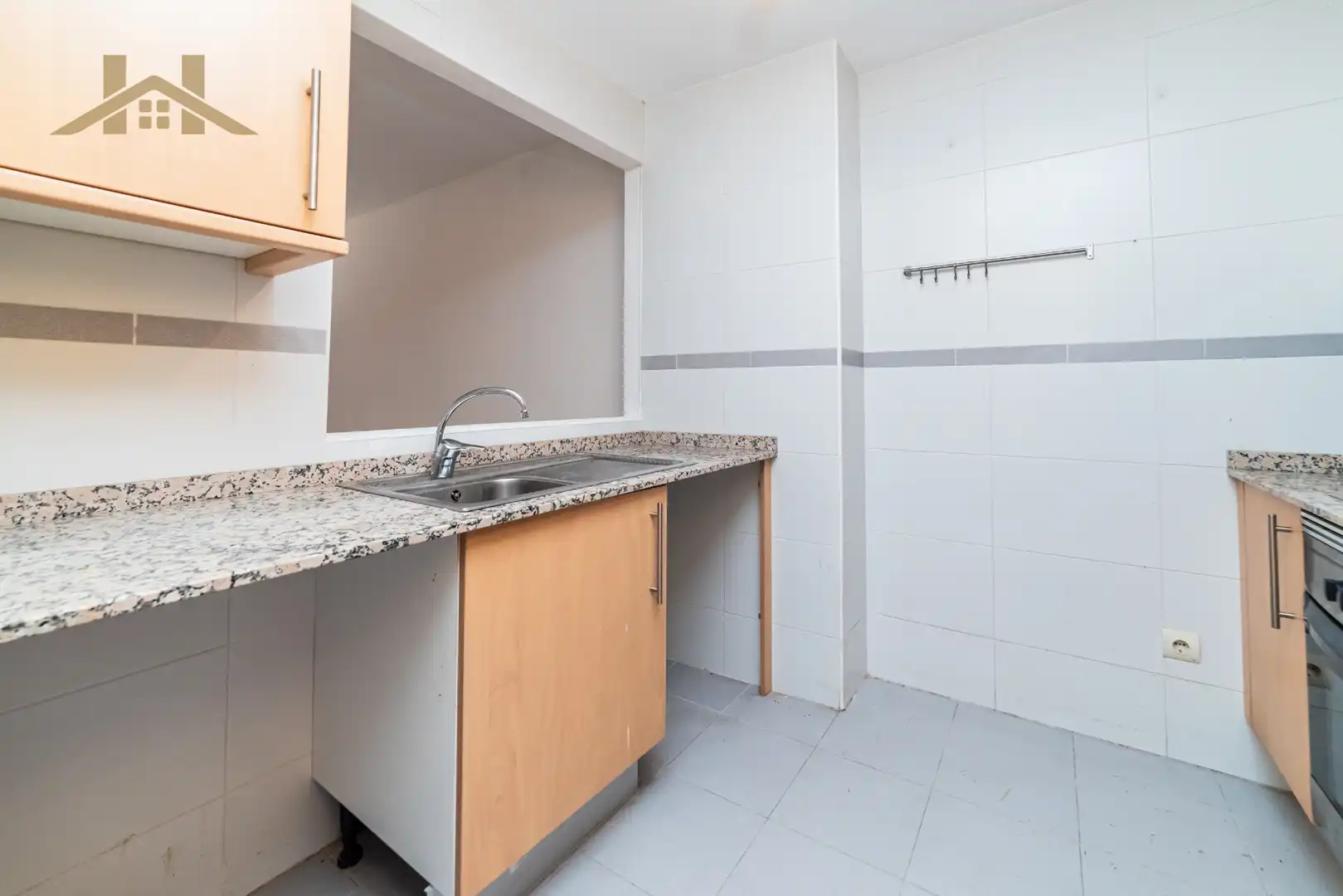 Cocina de Piso en venta en Casarrubios del Monte con Trastero, Horno y Piscina comunitaria
