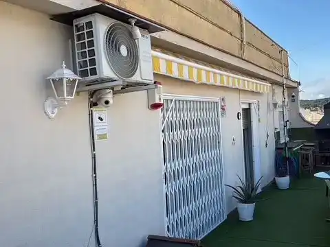 Vista exterior de Pis en venda en Pineda de Mar amb Aire condicionat, Piscina i Balcó
