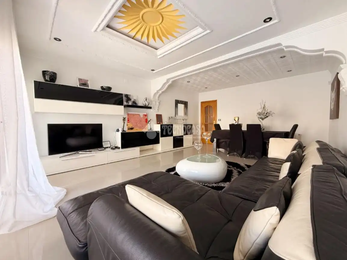 Piso en venta en Sant Boi de Llobregat, Barcelona