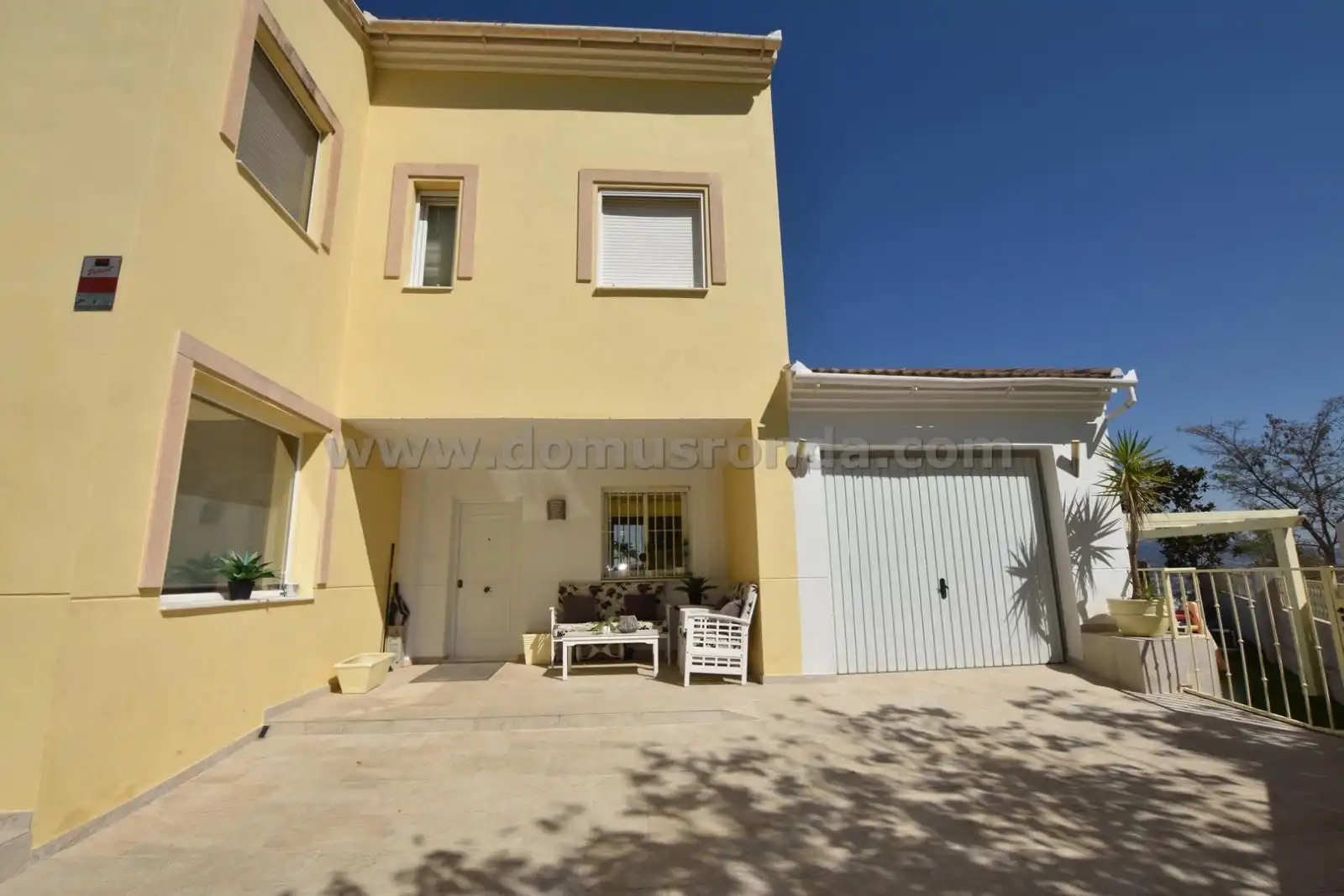 Vista exterior de Casa o xalet en venda en Ronda amb Calefacció i Piscina