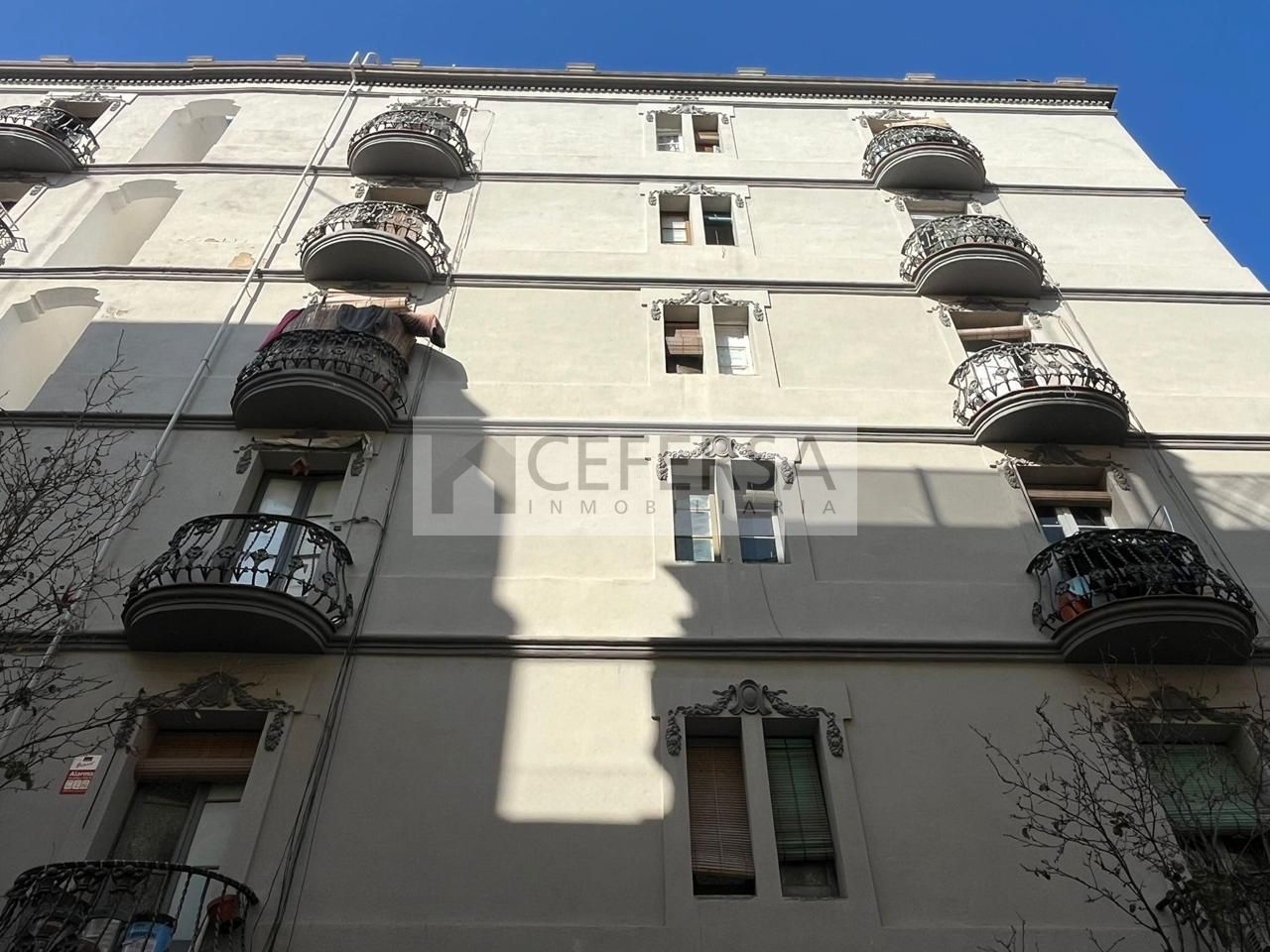 Vista exterior de Pis en venda en  Barcelona Capital amb Calefacció