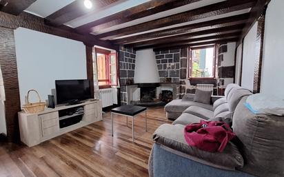 Living room of Flat for sale in Urnieta  with Heating, Parquet flooring and Oven