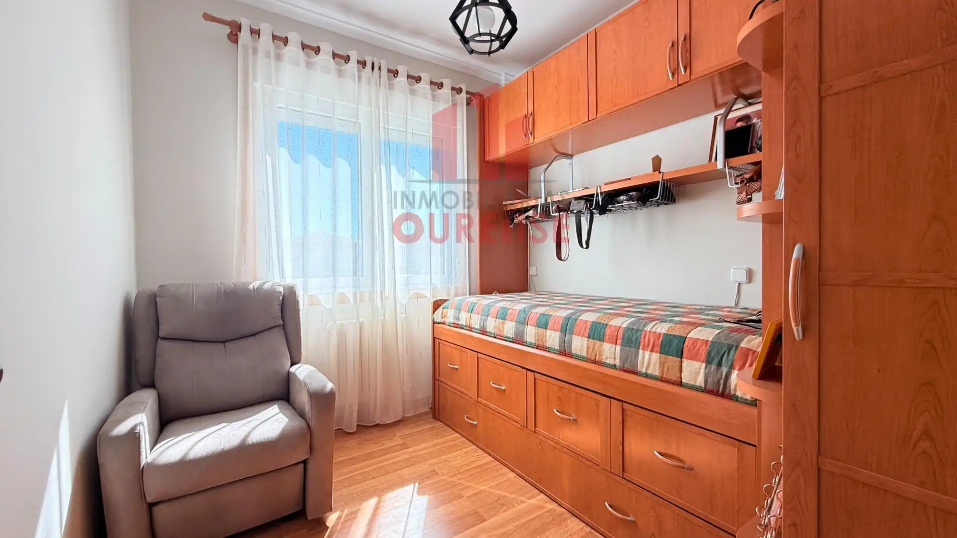 Habitación de Casa o chalet en venta en Ourense Capital  con Jardín privado, Terraza y Trastero