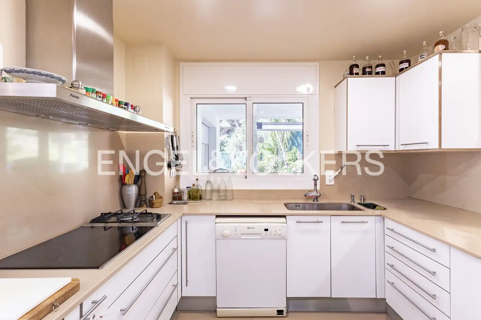 Cocina de Casa o chalet en venta en Arenys de Mar con Aire acondicionado, Calefacción y Jardín privado
