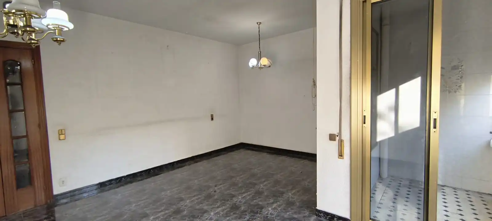 Piso en venta en El Prat de Llobregat con Balcón