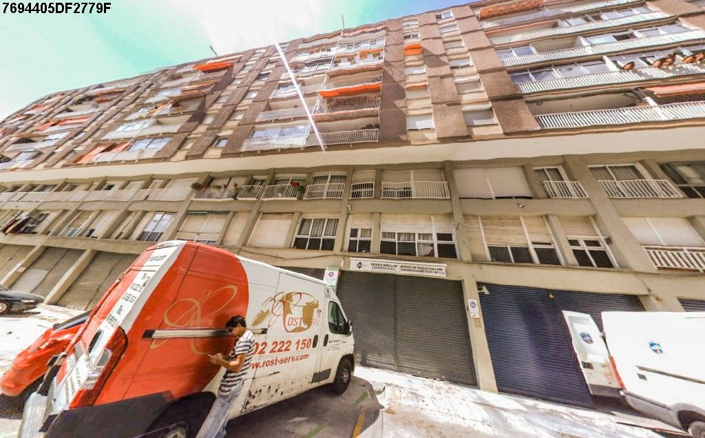 Exterior view of Flat for sale in L'Hospitalet de Llobregat