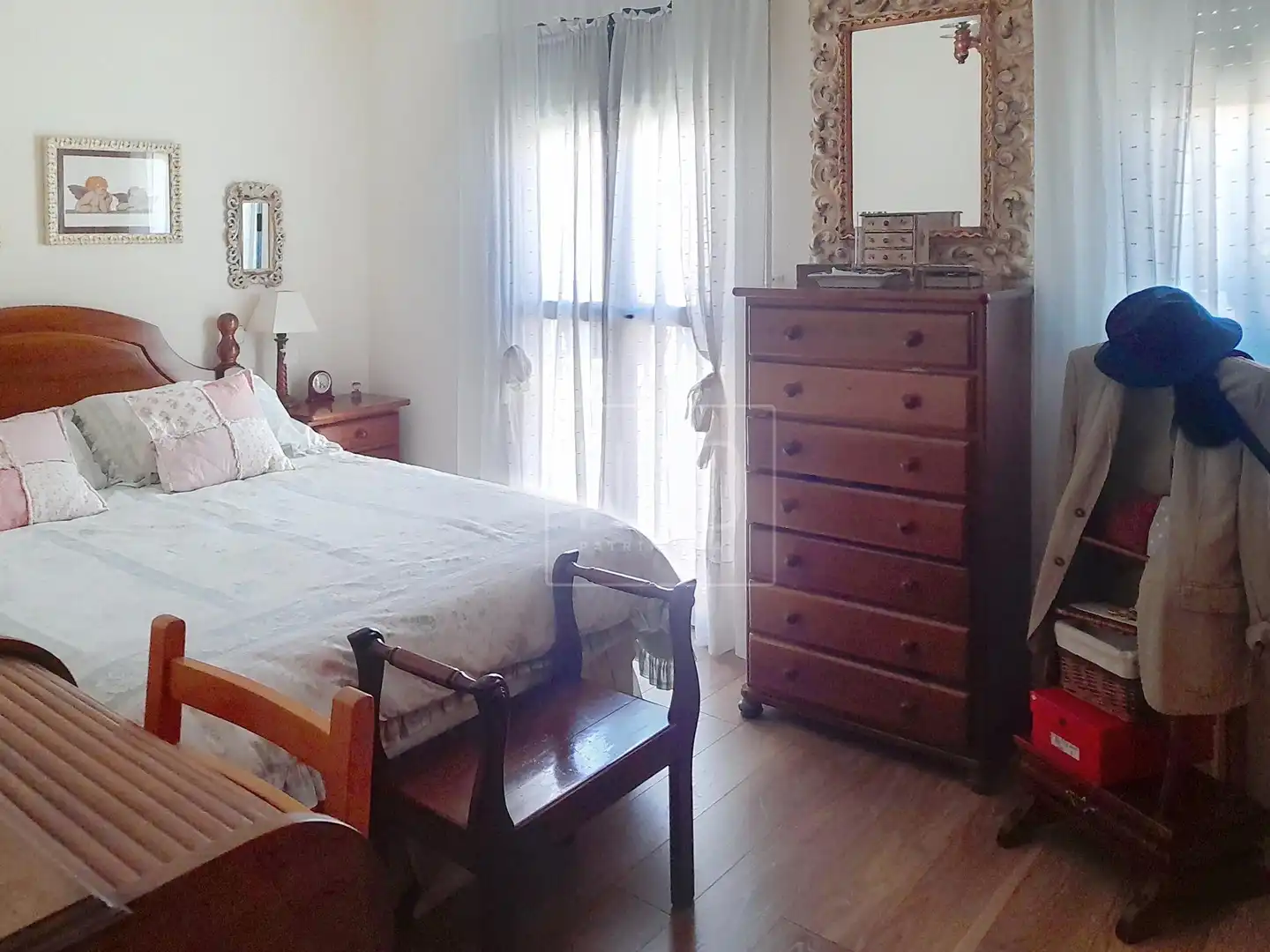 Dormitori de Casa adosada en venda en Alcalá de Henares amb Aire condicionat, Calefacció i Traster