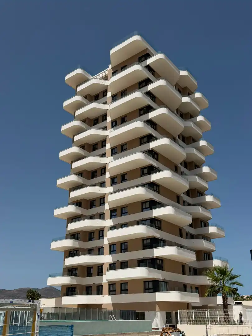 Vista exterior de Pis en venda en Calpe / Calp amb Calefacció, Parquet i Terrassa