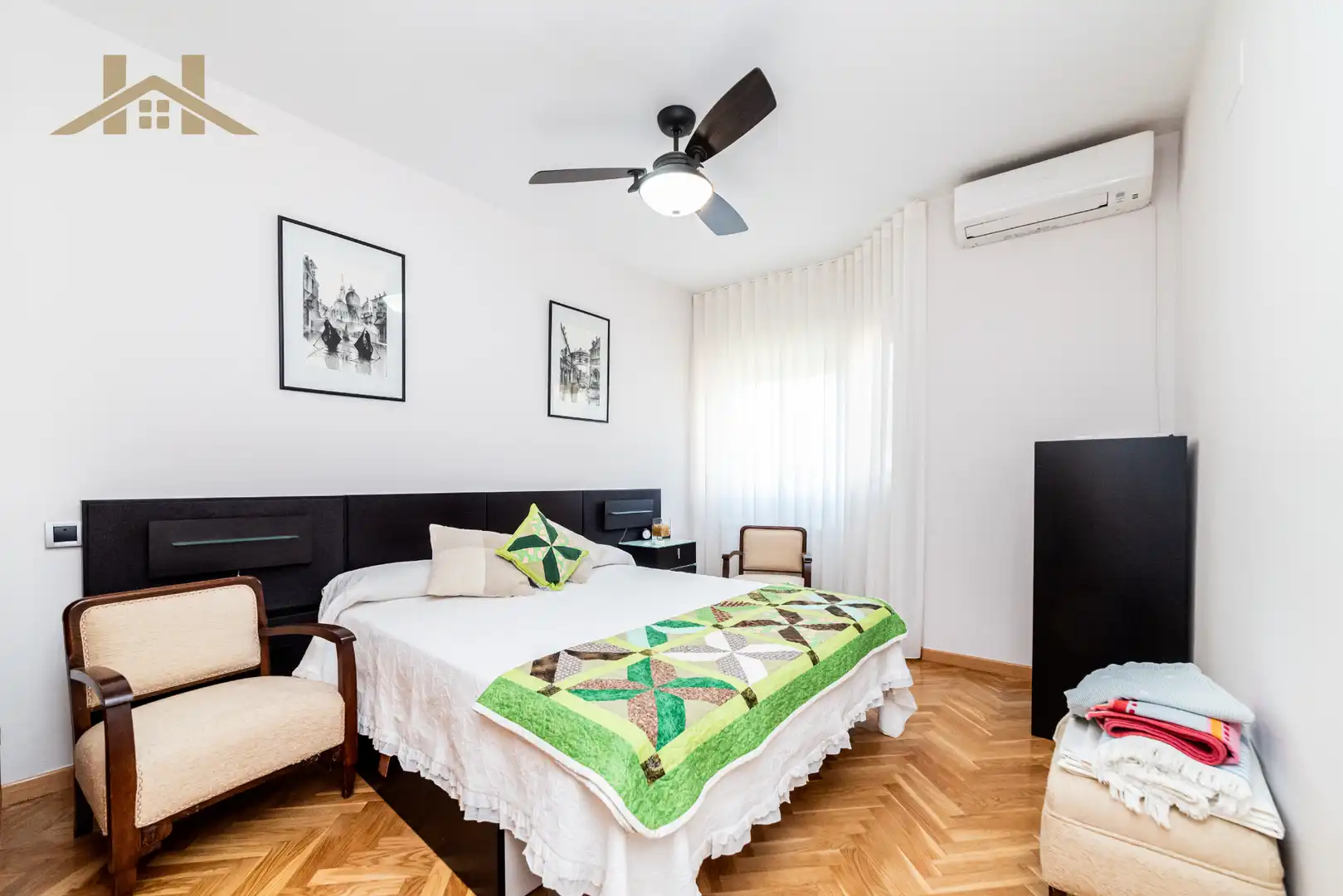 Bedroom of Houses for sale in Fuenlabrada  with Air Conditioner, Heating and Community pool