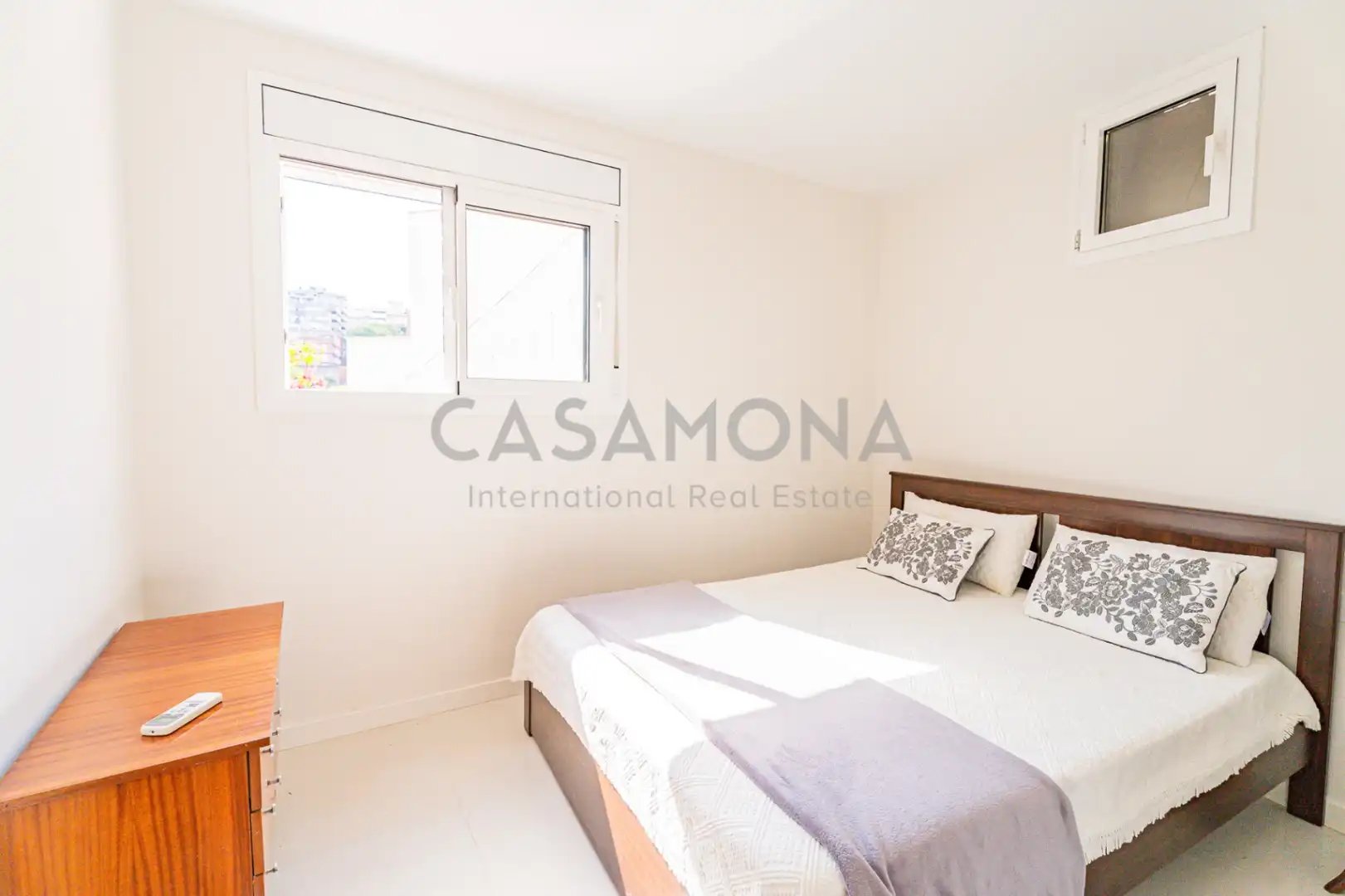 Bedroom of Houses for rent to own in Barcelona  with Air Conditioner, Heating and Private garden