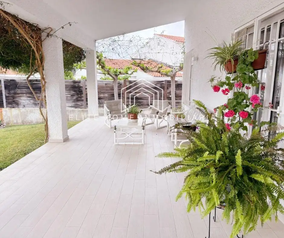 Terraza de Casa o chalet en venta en Benicasim / Benicàssim con Aire acondicionado, Calefacción y Jardín privado
