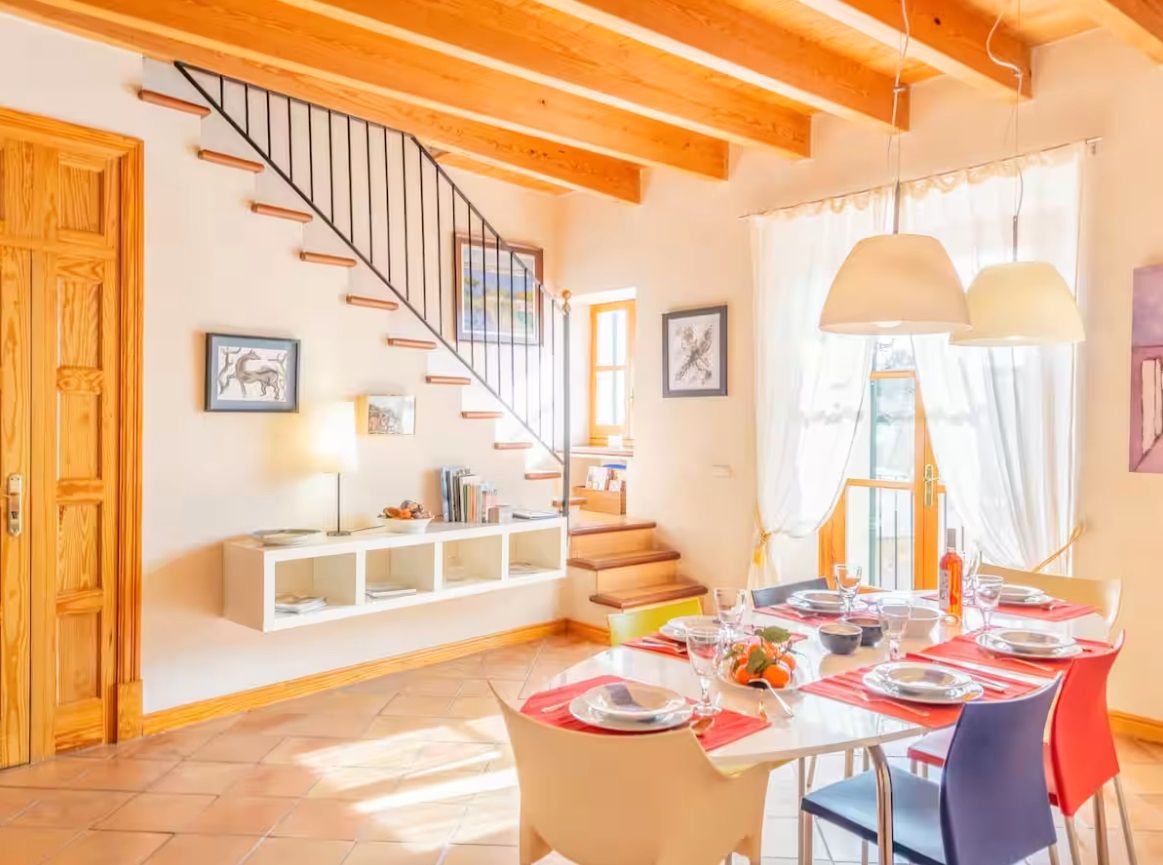 Menjador de Apartament de lloguer en  Palma de Mallorca amb Aire condicionat, Calefacció i Parquet