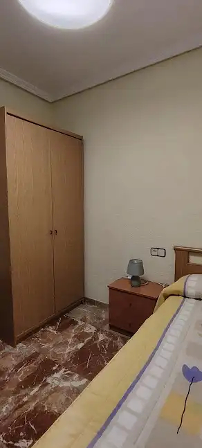 Bedroom of Flat for rent in Linares  with Air Conditioner, Heating and Furnished